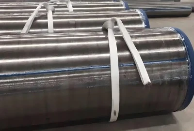 Pipa saldata a cucitura longa